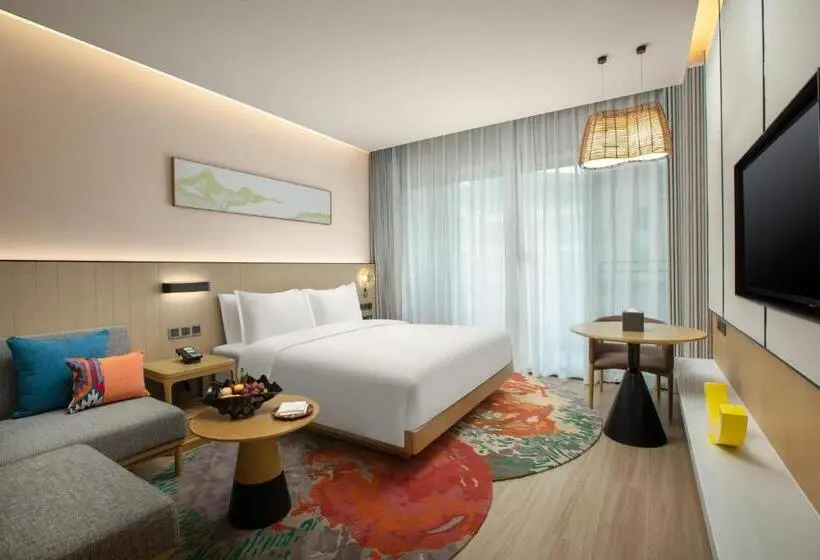 キングサイズベッドのスタンダードルーム, Holiday Inn Resort Guiyang Qingyan, An Ihg