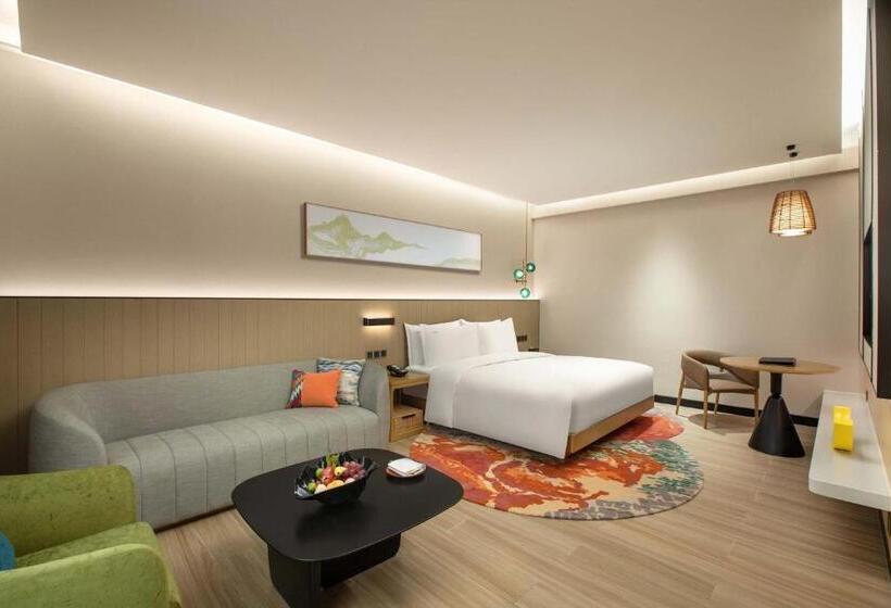 Номер Премиум, Holiday Inn Resort Guiyang Qingyan, An Ihg