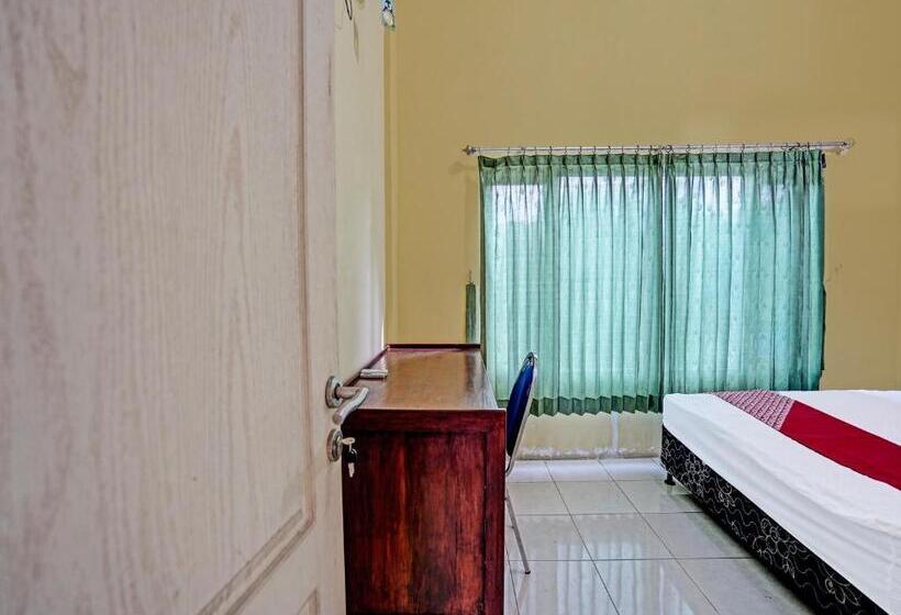 스탠다드 룸, Oyo 91572 Kost Esklusif Barokah