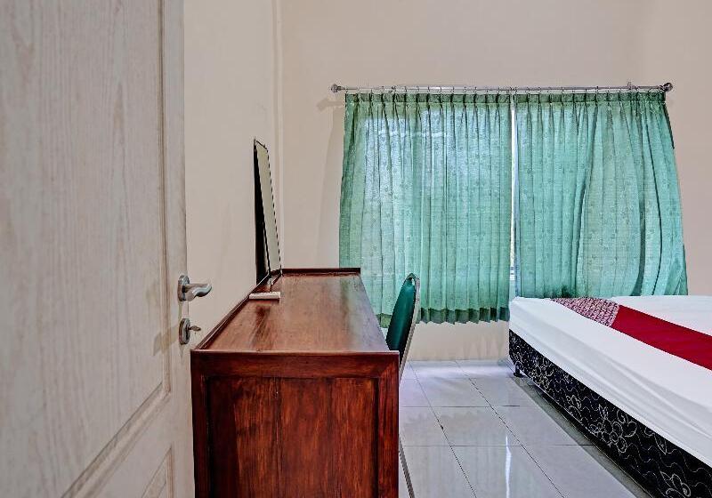 이코노미 룸, Oyo 91572 Kost Esklusif Barokah