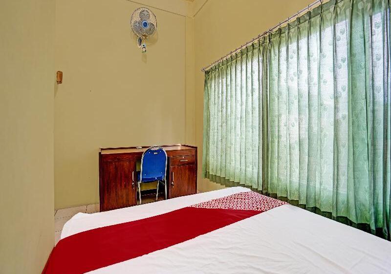 스탠다드 룸, Oyo 91572 Kost Esklusif Barokah