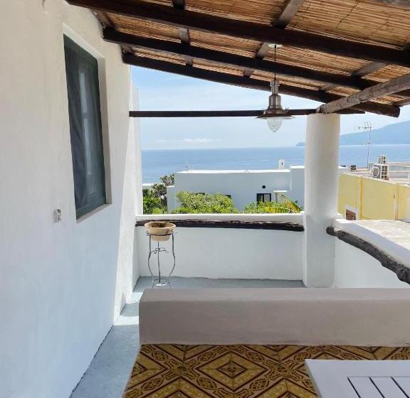 آپارتمان 1 خوابه با چشمانداز دریا, Villa Pomelia, Villa Nel Corso Di Santa Marina Salina A 50 Mt Dal Mare