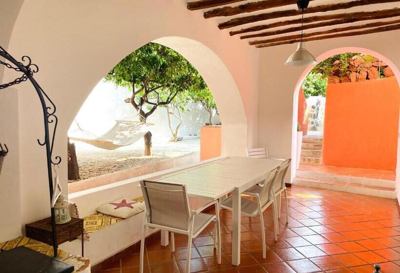 آپارتمان 1 خوابه با چشمانداز باغ, Villa Pomelia, Villa Nel Corso Di Santa Marina Salina A 50 Mt Dal Mare