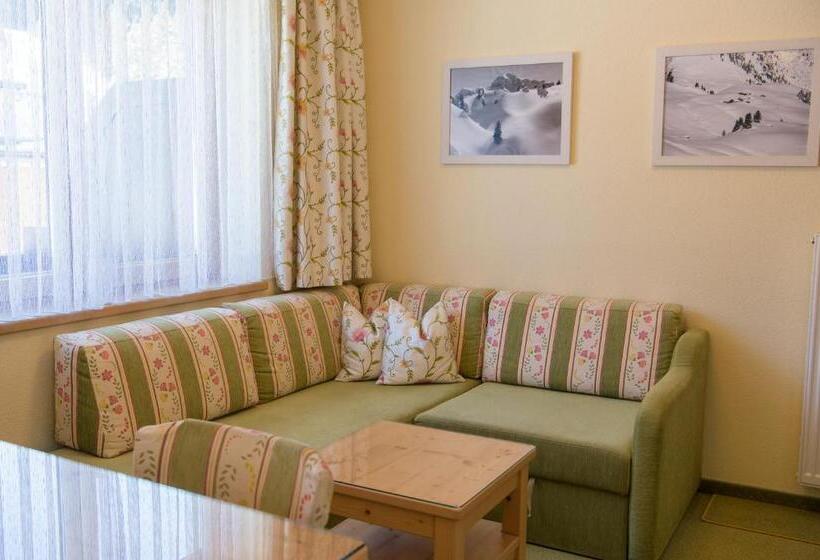 スイート, Pension Daniel