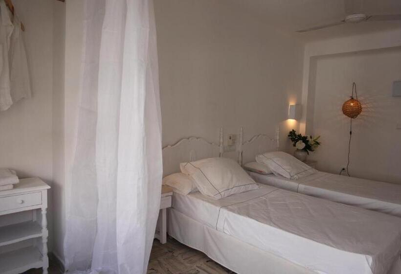 اتاق استاندارد با سرویس بهداشتی مشترک, Juanita Hostal