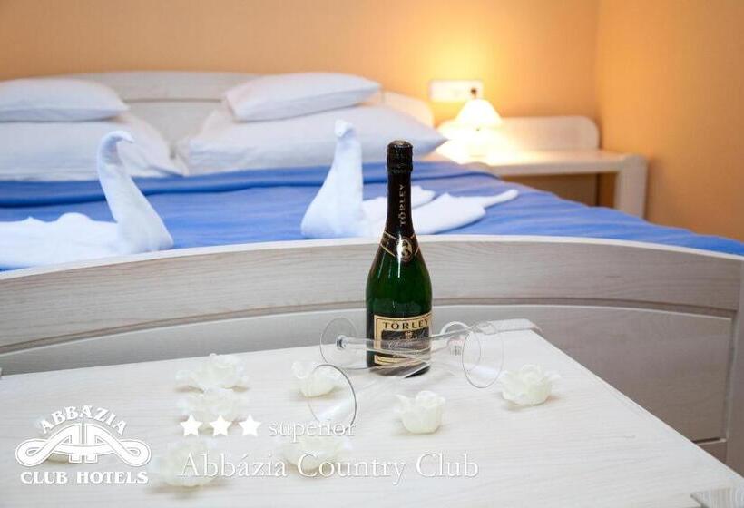 شقة غرفة واحدة, Abbazia Country Club