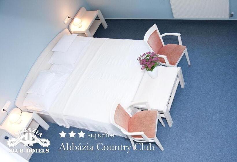 شقة غرفة واحدة, Abbazia Country Club