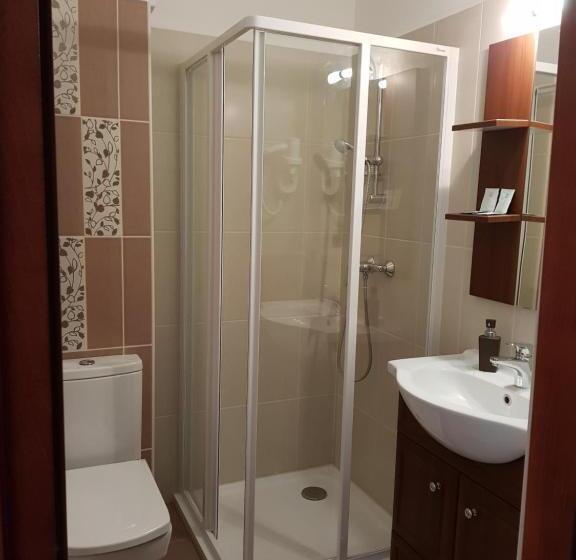 三人经典房间, Duna Panzió