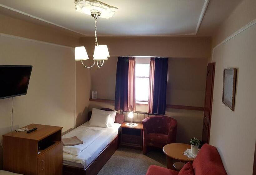 三人经典房间, Duna Panzió