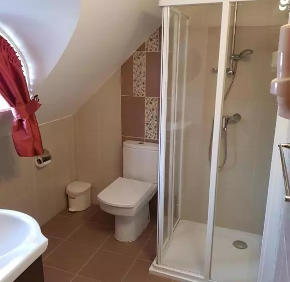 سوئیت جونیور خانوادگی, Duna Panzió