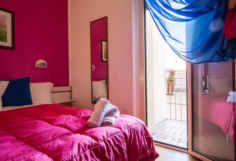 اتاق استاندارد, Eriale