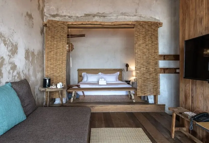 سوییت با چشم‌انداز دریا, LA A NATU Sam Roi Yot