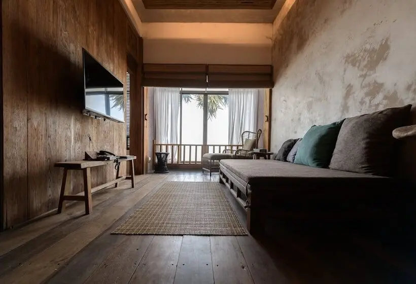 سوییت با چشم‌انداز دریا, LA A NATU Sam Roi Yot