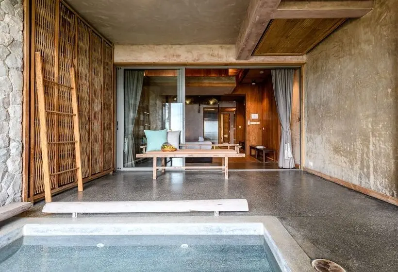 , LA A NATU Sam Roi Yot