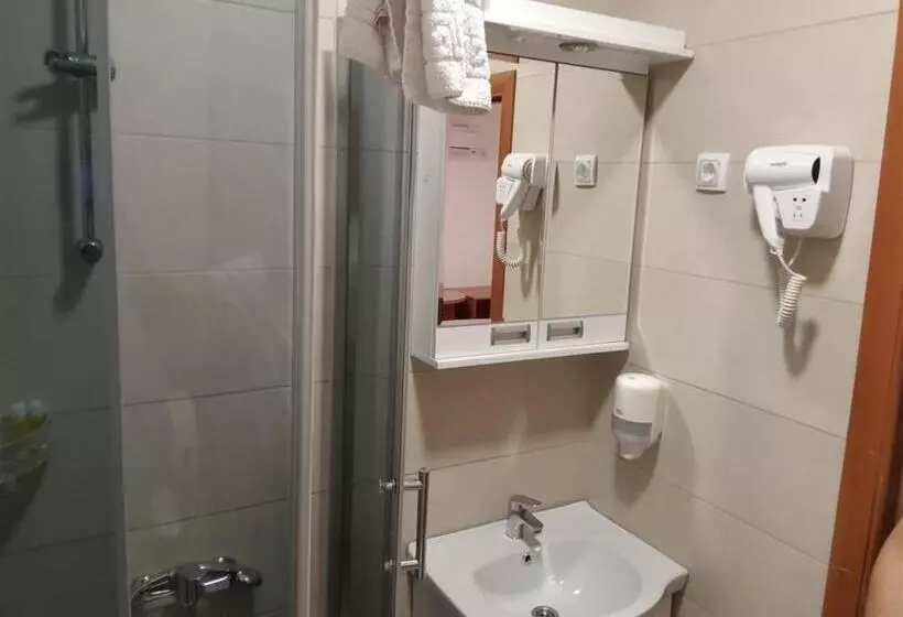 اتاق استاندارد, Rooms Gat