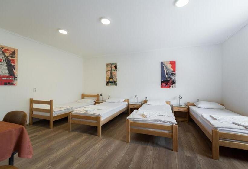 اتاق استاندارد چهار تخته, Rooms Gat