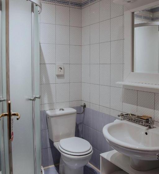 اتاق استاندارد یک نفره, Splavar Rooms