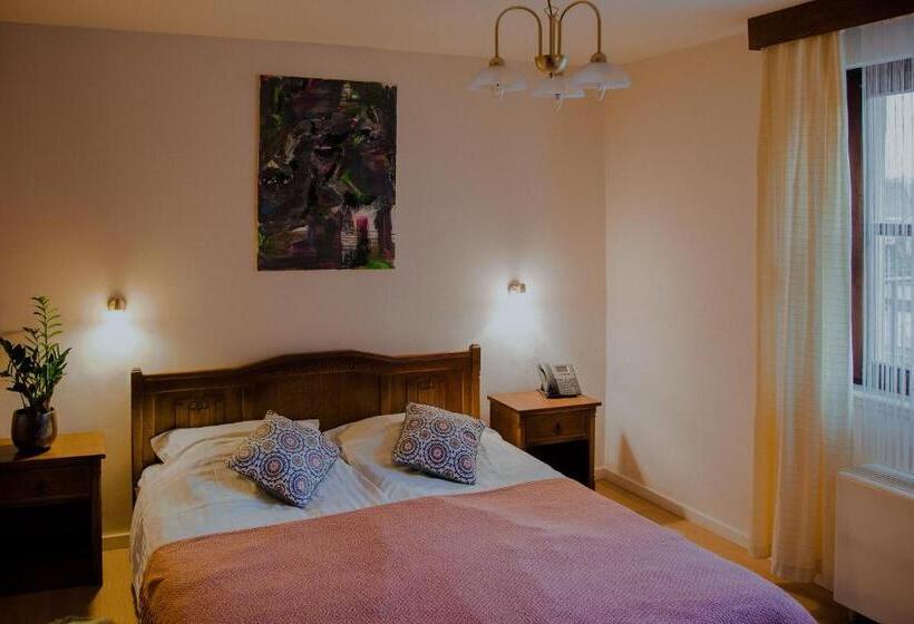 اتاق استاندارد, Splavar Rooms