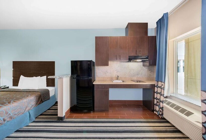 סוויטת 2 חדרי שינה, Super 8 By Wyndham Dilley Tx