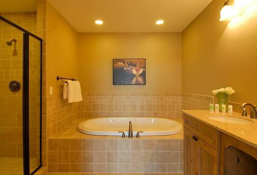 منزل 3 غرف نوم, Trappers Landing Lodge