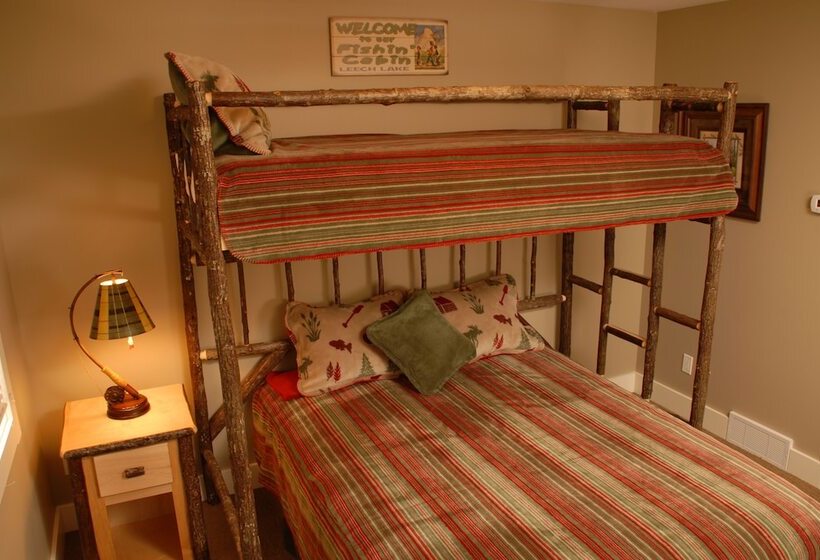 جناح ديلوكس غرفتين نوم, Trappers Landing Lodge