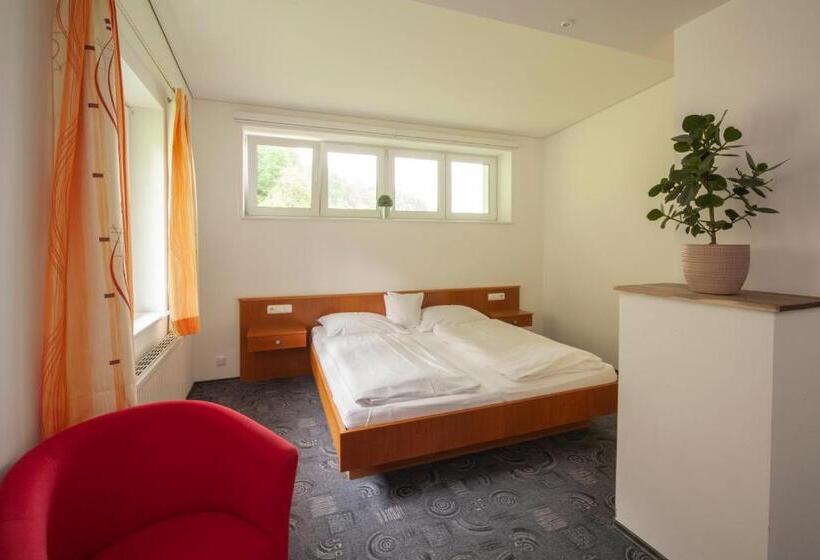 غرفة ديلوكس عائلية, Garni Brigitte