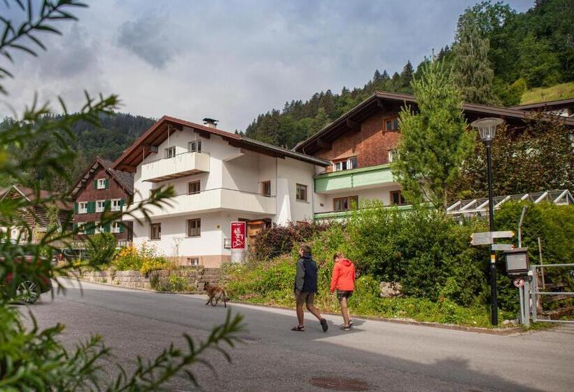 غرفة ديلوكس عائلية, Garni Brigitte