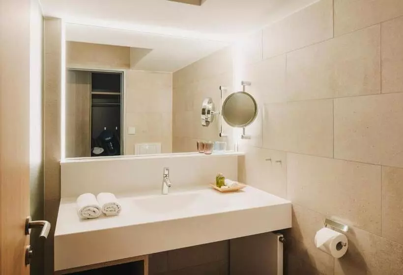 Standard Yhden Hengen Huone, Gesundhotel Bad Reuthe