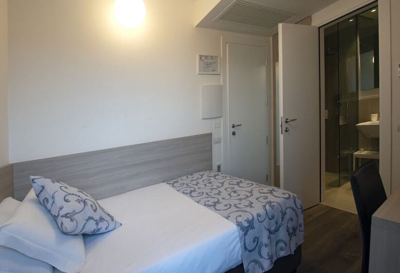 コンフォートシングルルーム, Albergo La Rocca