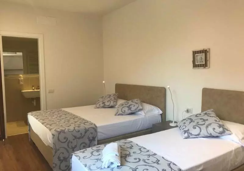 スタンダードトリプルルーム, Albergo La Rocca