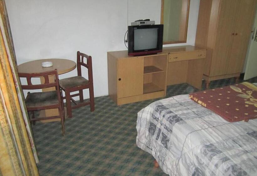 اتاق استاندارد یک نفره, Asia