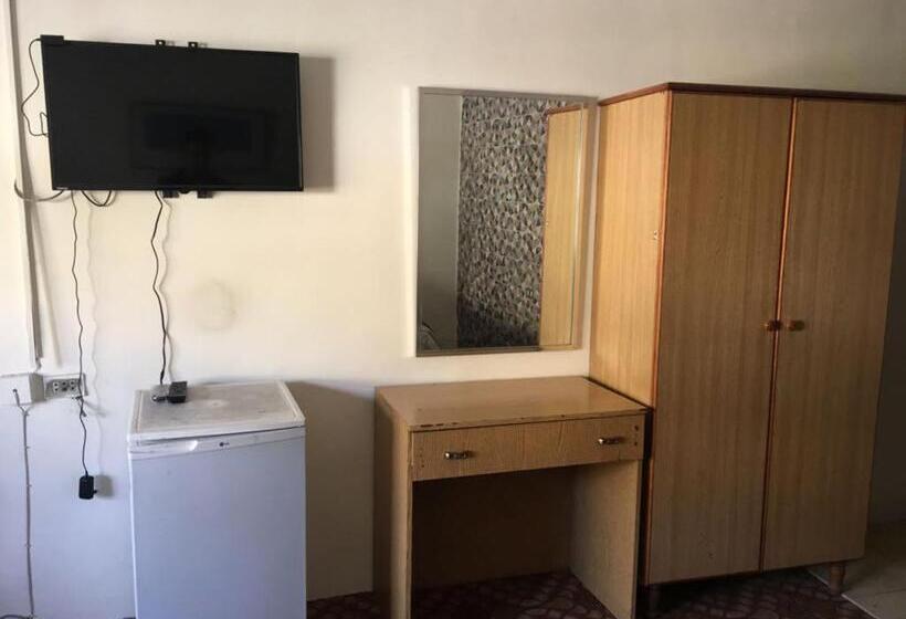 اتاق استاندارد یک نفره, Asia