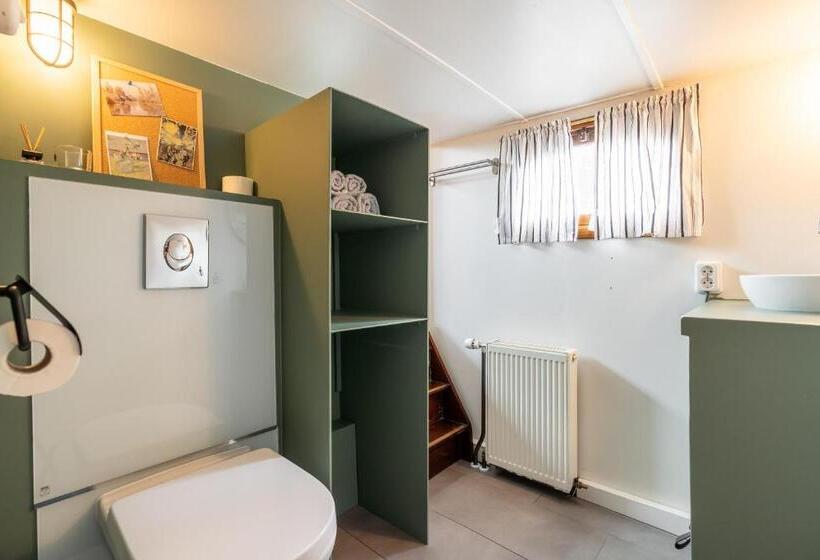 스탠다드 스튜디오, B&b Vita Nova