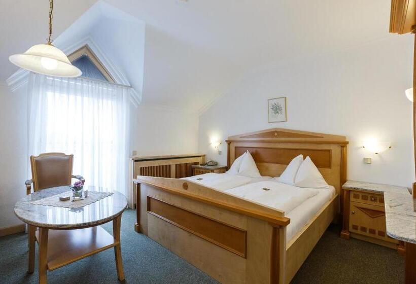 스탠다드 룸, Das Schmidt Privat