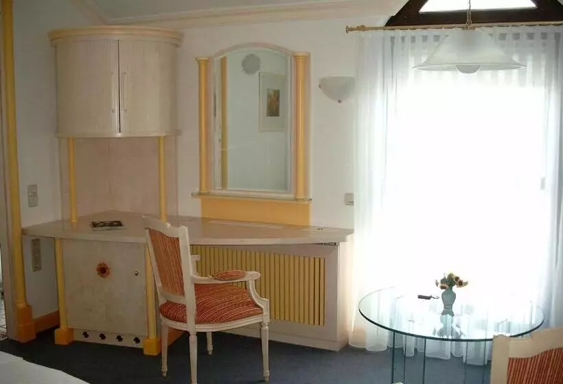 ビジネスルーム, Das Schmidt Privat