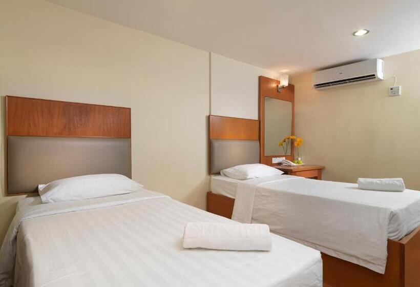 Chambre Supérieure, Fenix Inn