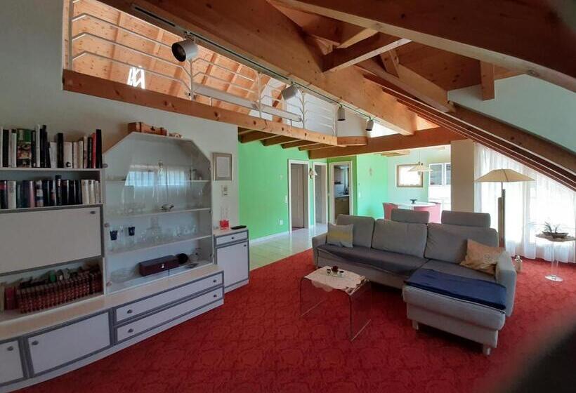 2ベッドルームアパートメント, Hofbalzers