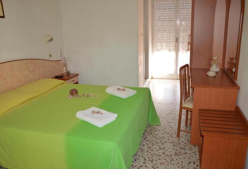 エコノミールーム, Holiday