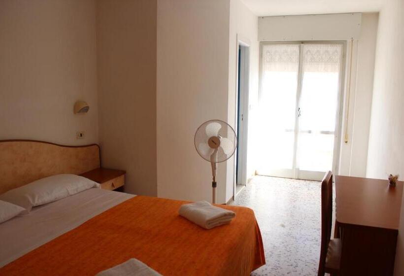 エコノミールーム, Holiday