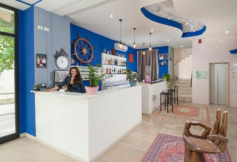 エコノミールーム, Holiday