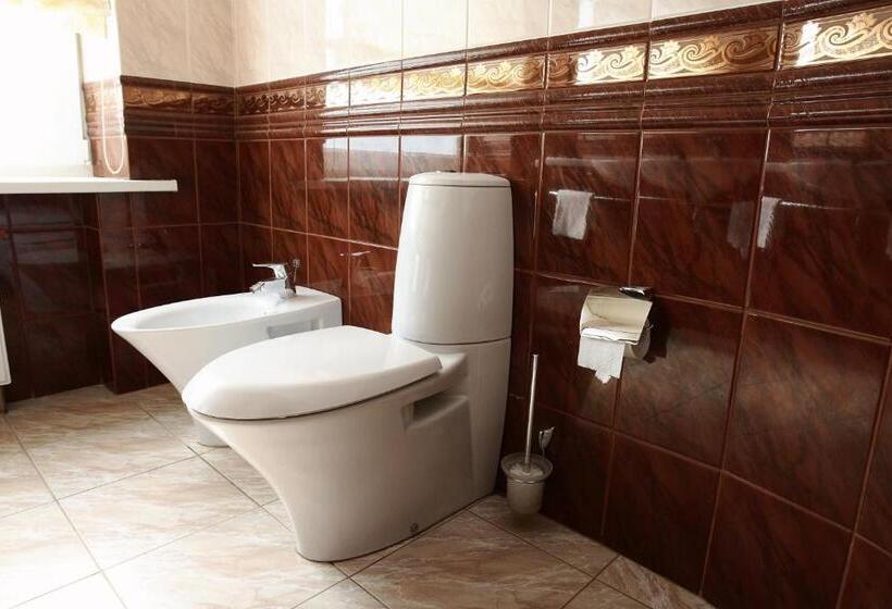 سوییت لوکس, šiauliu Krasto Medžiotojų Užeiga