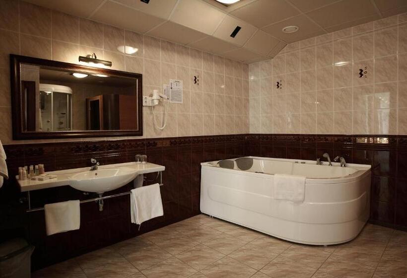 سوییت لوکس, šiauliu Krasto Medžiotojų Užeiga