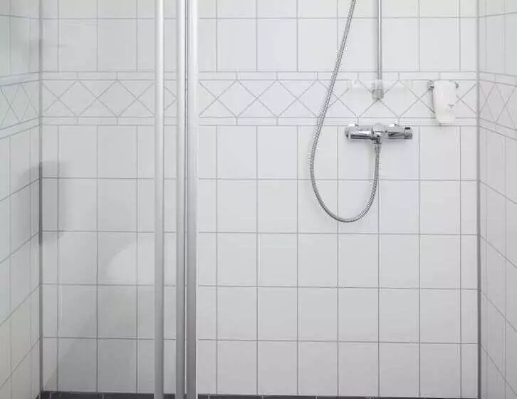 Standard Yhden Hengen Huone, Kjøbmandsgaarden