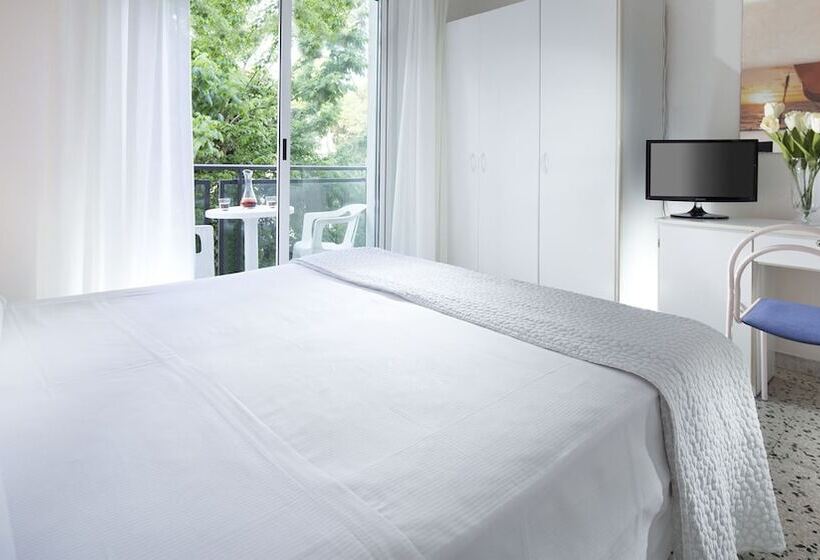 エコノミールーム, Maestri