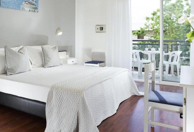 スタンダードルーム, Maestri