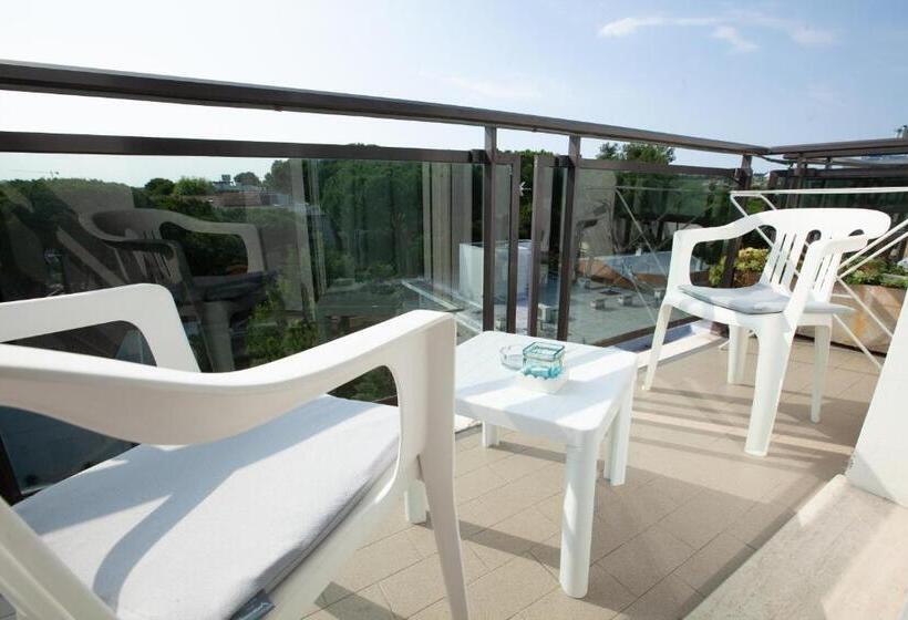 オーシャンビューデラックスルーム, Maestri