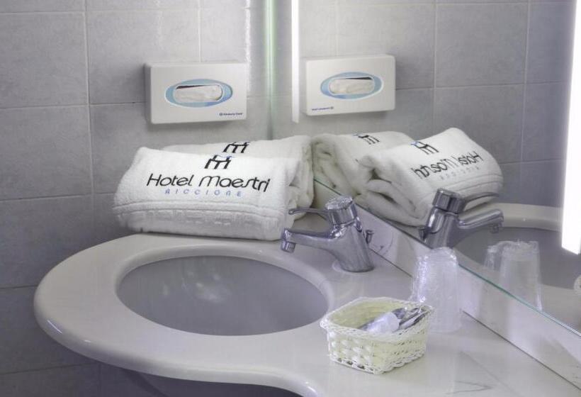 オーシャンビューデラックスルーム, Maestri