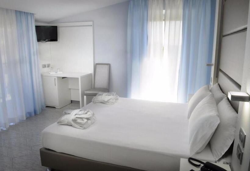 オーシャンビューデラックスルーム, Maestri