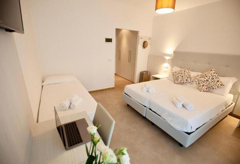 デラックストリプルルーム, Maestri