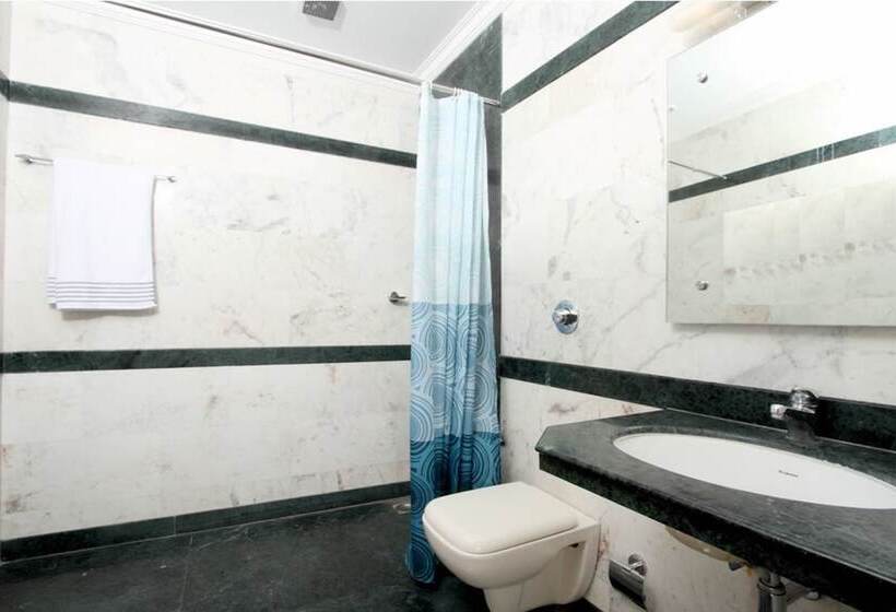 Номер Deluxe, Nahar Manchester Inn